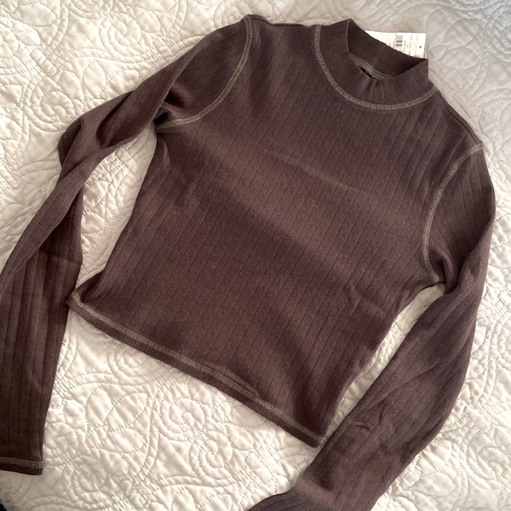 AE Midriff Long Sleeve Fitted Top NWT